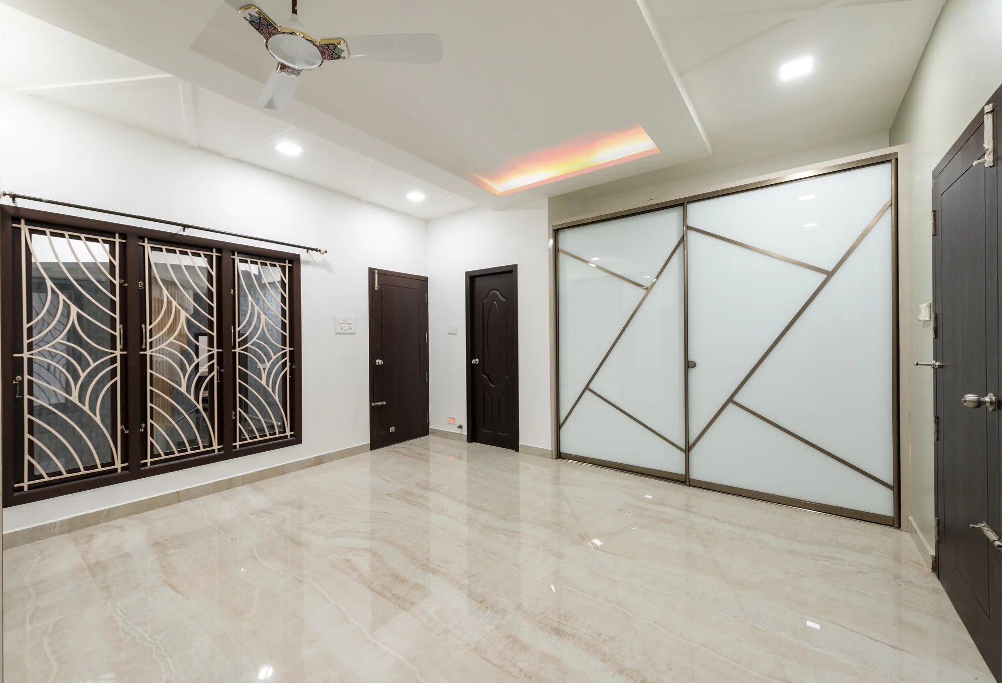 Mr. Aravind — a luxury residence by Jehovah Builders, frame 15 of 18.