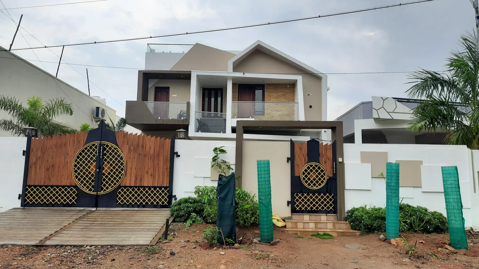 Mr. Shan — a luxury residence by Jehovah Builders, frame 8 of 8.